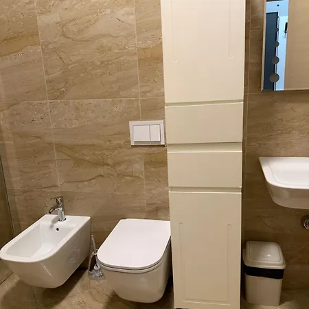 Apartment Luxury 8 At Square 21