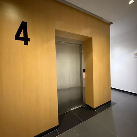 Luxury 8 At Square 21 Appartement Tirana