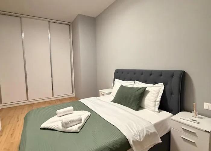 Luxury 8 At Square 21 Apartament