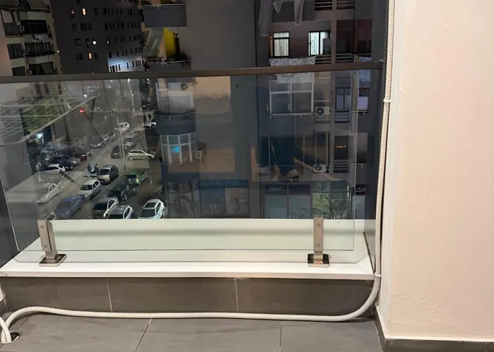 Luxury 8 At Square 21 Apartament Tirana