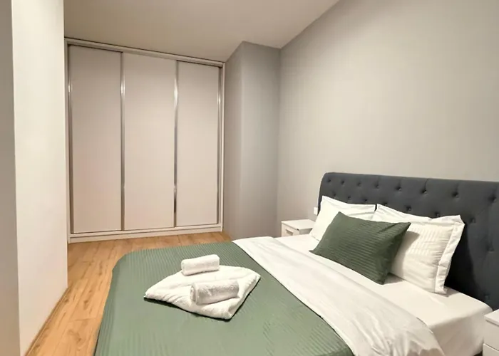 Apartament Luxury 8 At Square 21 Tirana