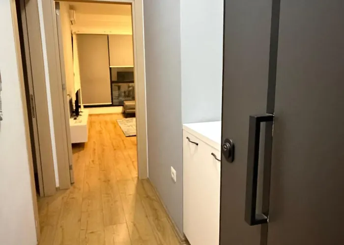 Apartament Luxury 8 At Square 21 Tirana